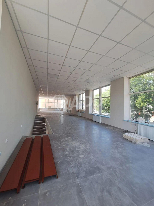 Сдам помещение свободного назначения, 420 м² фото