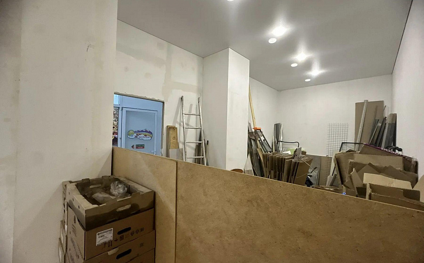 Отдельно стоящее здание 1279,5 м² фото