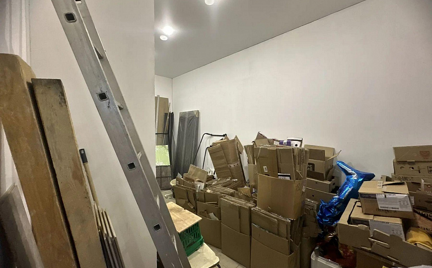 Отдельно стоящее здание 1279,5 м² фото