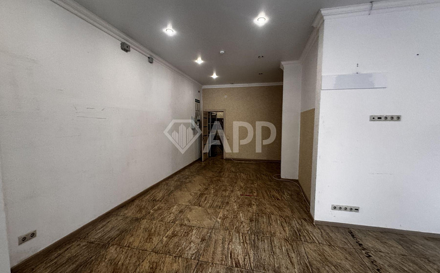 Сдаю 50 м² магазин офис услуги фото
