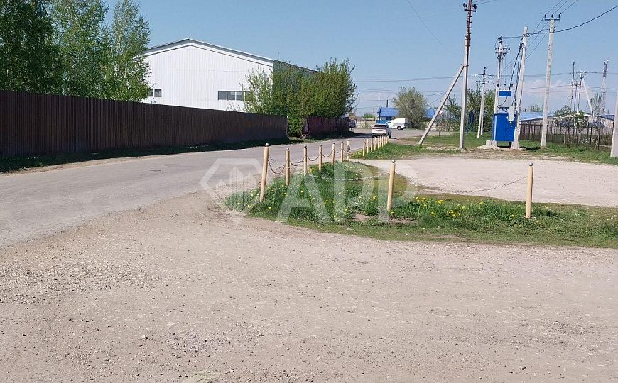 Продается база с кран – балкой (1600 м). Земля 60 соток. фото
