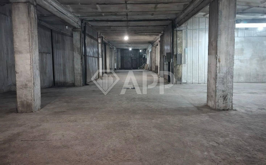 Сдаю производственно-складское здание,  1400 м²    фото
