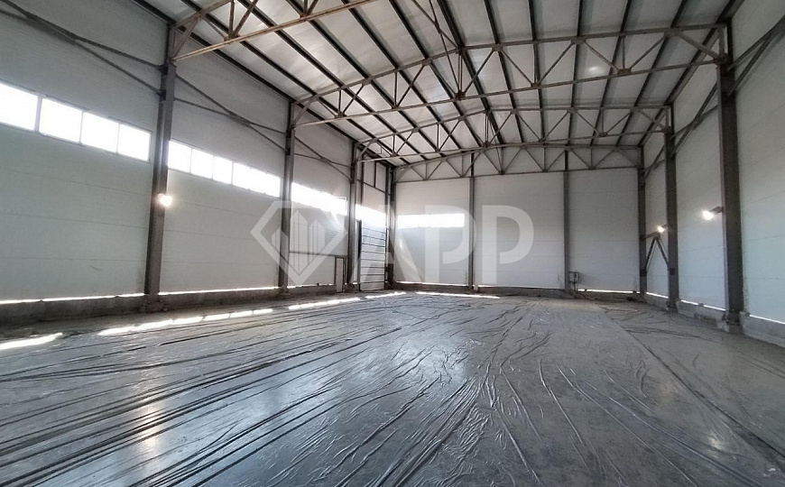 Здание склада 1376 м² фото