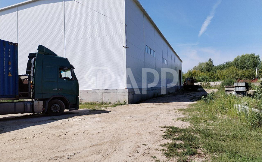 Здание склада 1376 м² фото