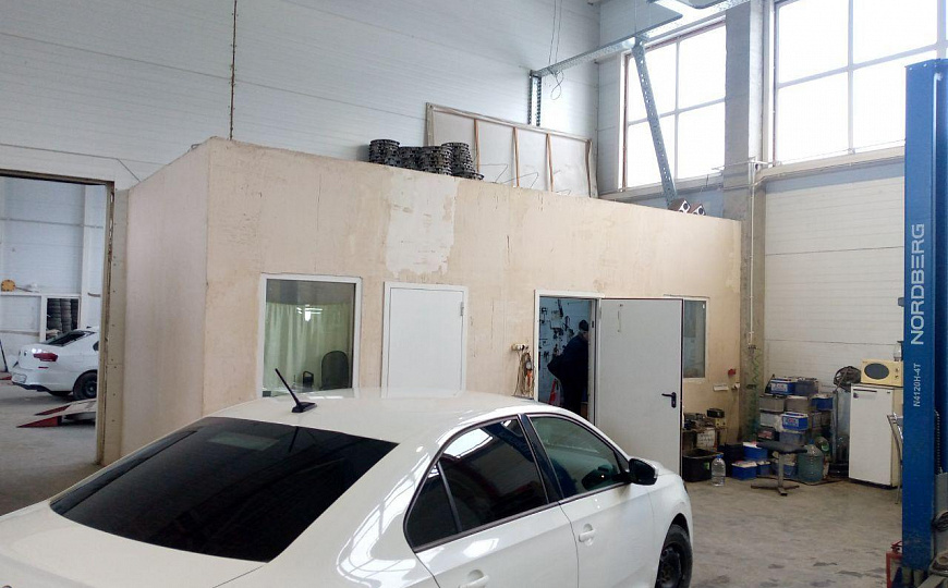 Автосалон, СТО, здание, шоурум 750 м2 фото