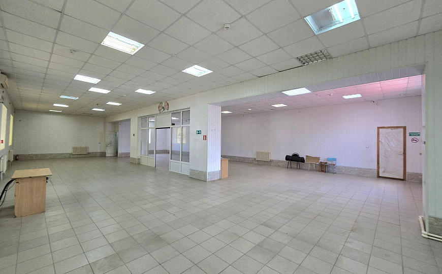 Торговый центр с ЗУ, 564 м² фото