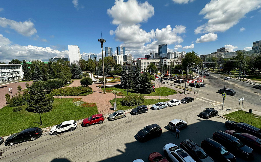 Офис в центре, 350 м²  фото