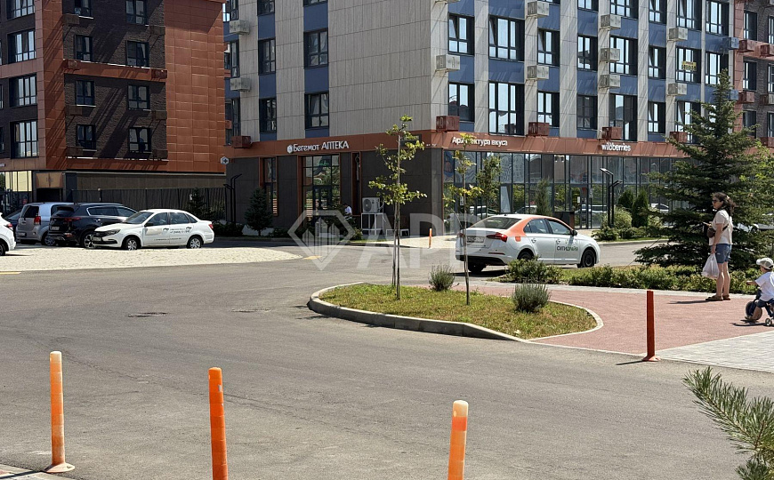 Продам торговое помещение, 86,4 м² фото