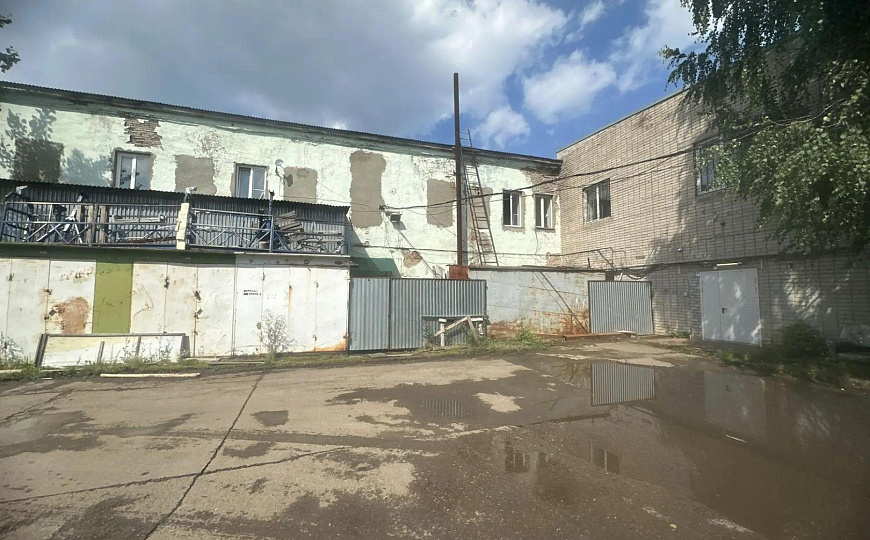 Продам отдельно стоящее здание, 667.4 м² с земельным участком фото