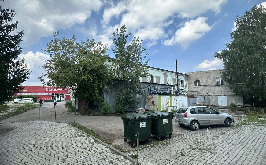 Продам отдельно стоящее здание, 667.4 м² с земельным участком фото