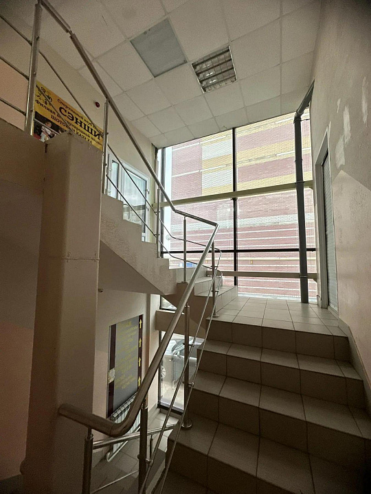 Продам отдельно стоящее здание, 639,5 м² фото