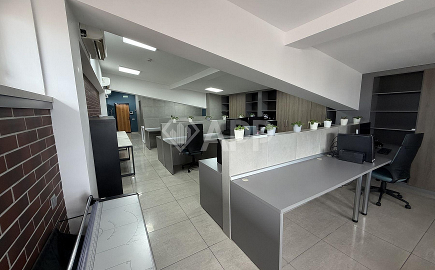 Продам бизнес-центр/офисный центр, 1 920 м² фото