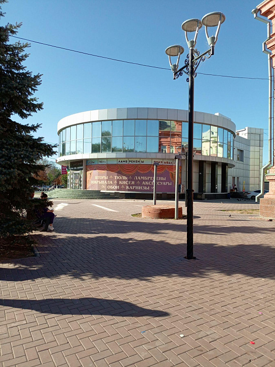 Торговое помещение  в центре города 211 м2 фото