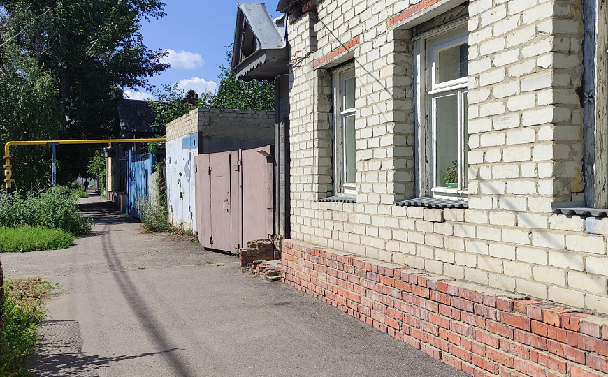 Земля у ТЦ Триумф, 906 м. фото