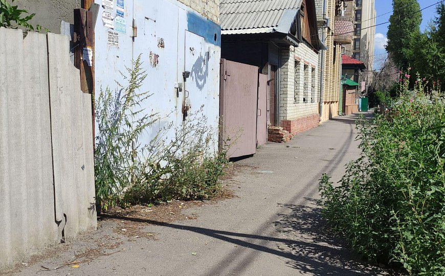 Земля у ТЦ Триумф, 906 м. фото