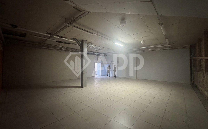 Сдам торговый центр, 576 м² фото