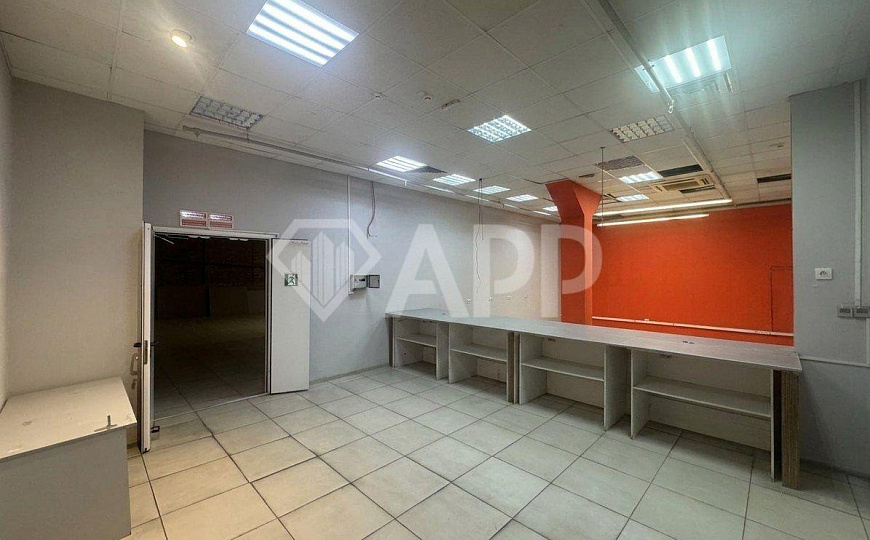 Сдам торговый центр, 576 м² фото
