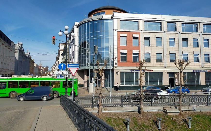 Продаётся 1350м² с НДС в самом центре города фото