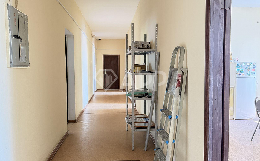 Сдаю комфортабельный офис 220м на территории базы. фото