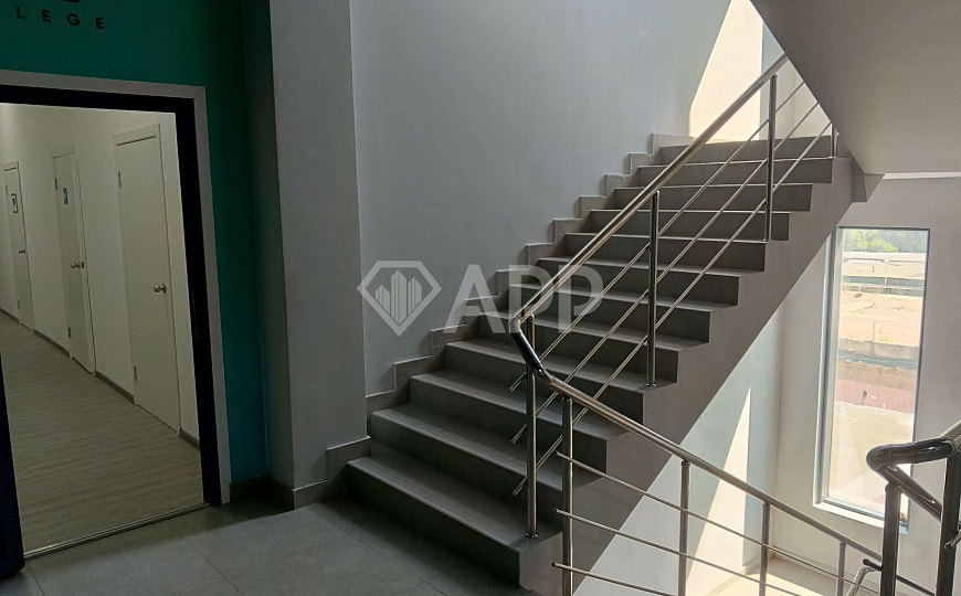 Сдаю на первой линии офисное помещение, 48 м² фото