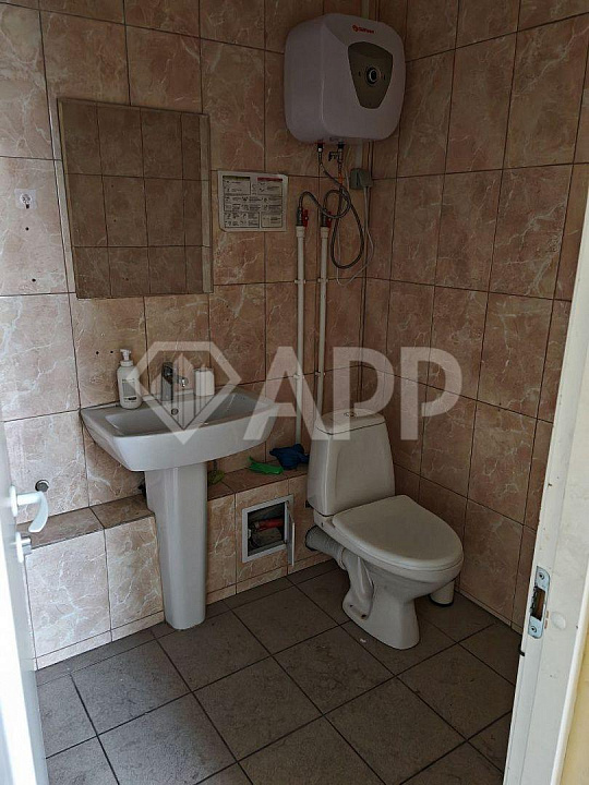 Сдам торговое помещение, 337,1 м².2 этажа.  фото