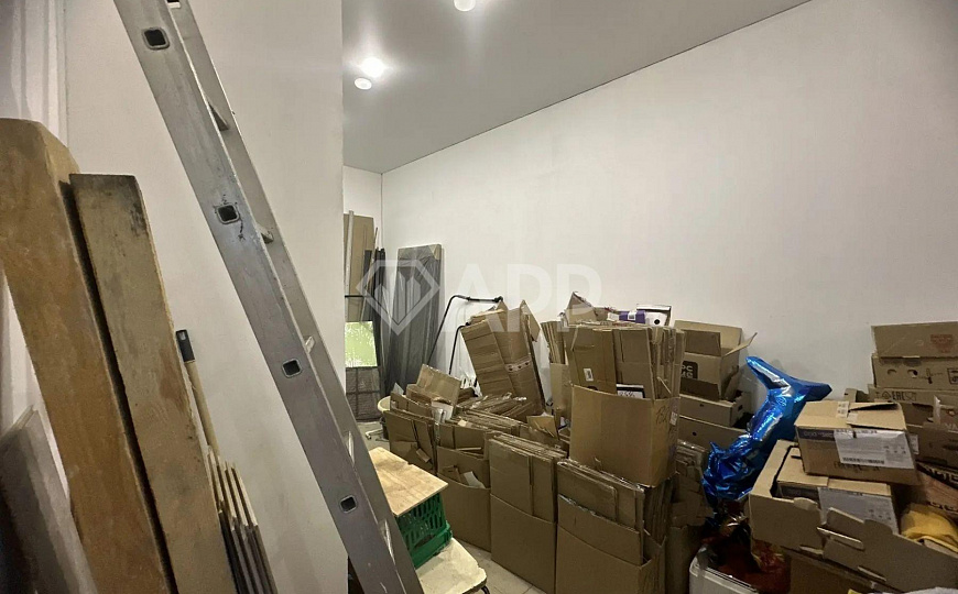 Отдельно стоящее здание 1279,5 м² фото