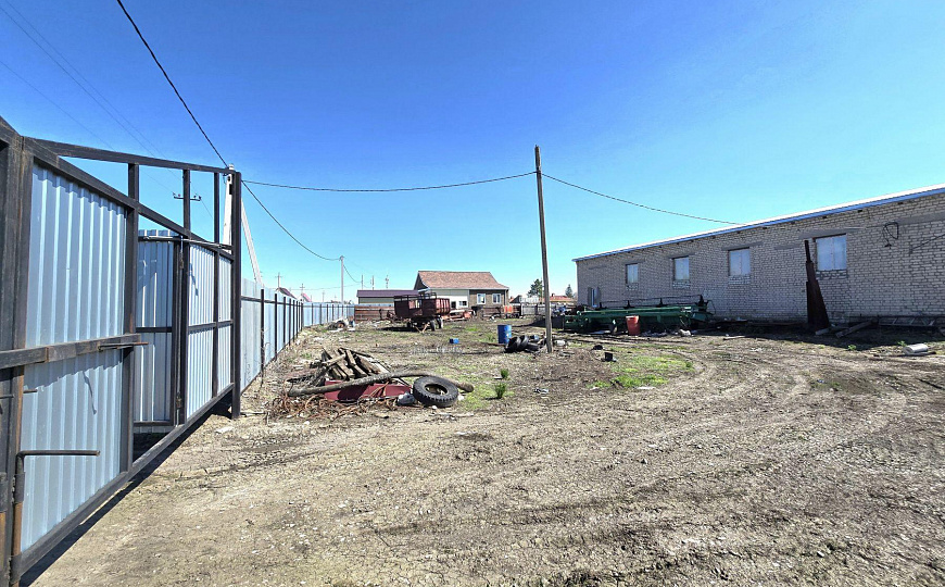 Склад с земельным участком, 2 426 м² фото