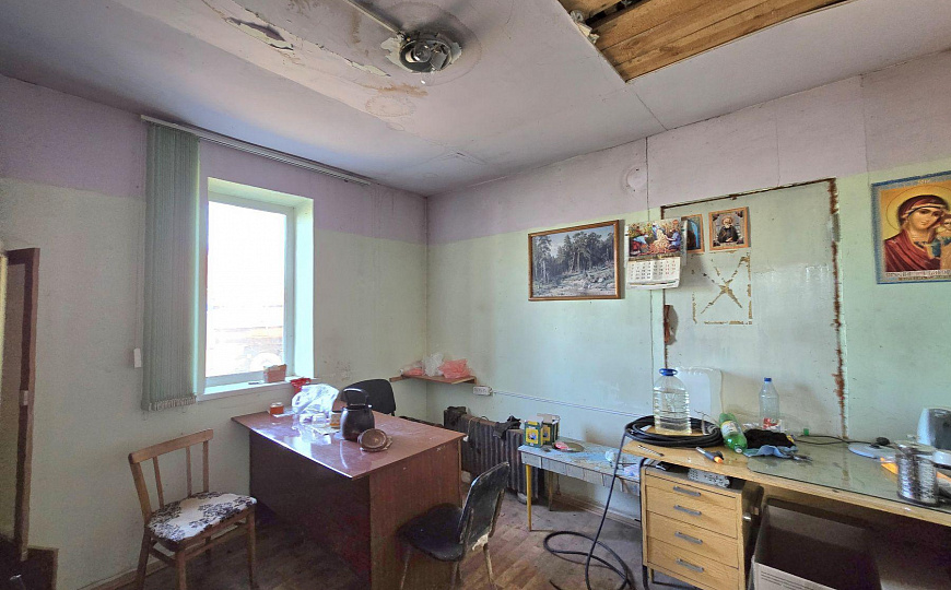Склад с земельным участком, 2 426 м² фото