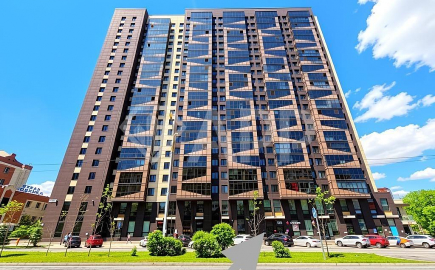 Сдам торговое помещение (104 м²) в ЖК бизнес-класса фото