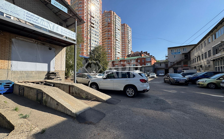Сдаю складское помещение, 558 м² фото