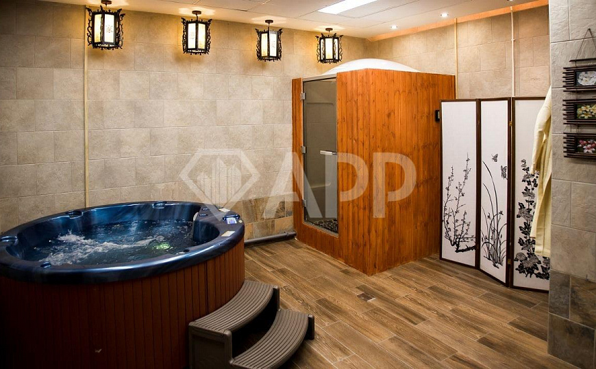 Продажа гостиничного комплекса «Кайлас Отель» фото