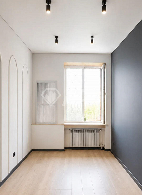 Продам офис у ст.Метро Яшлек фото