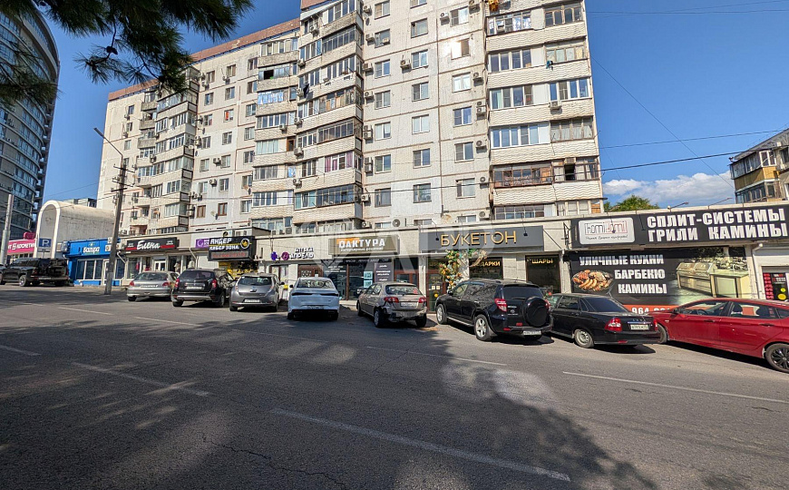 Сдам торговое помещение, 67,5 м² фото