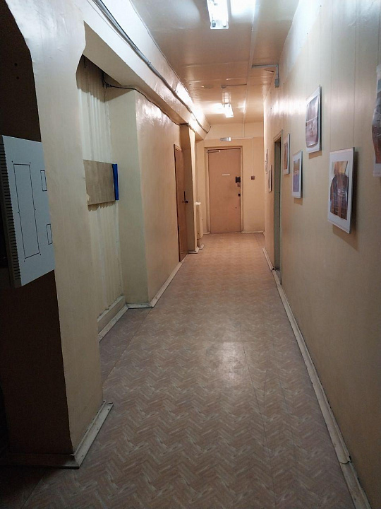 Здание, 3 этажа, с землей. 2876 кв.м фото