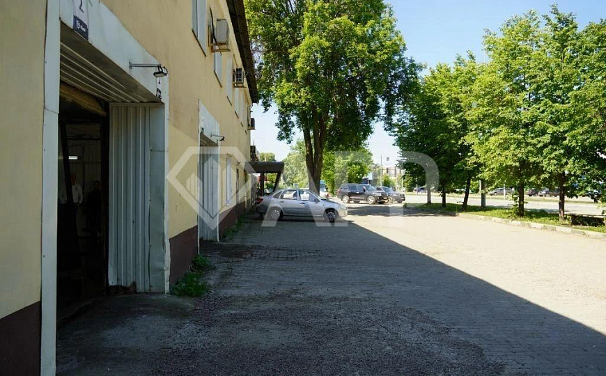 Сдам ПСН (200 м²) на первой линии  фото