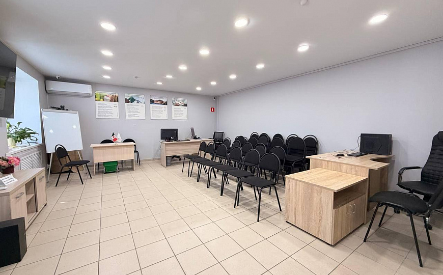 Сдам офис на высоком трафике 112 м2 фото