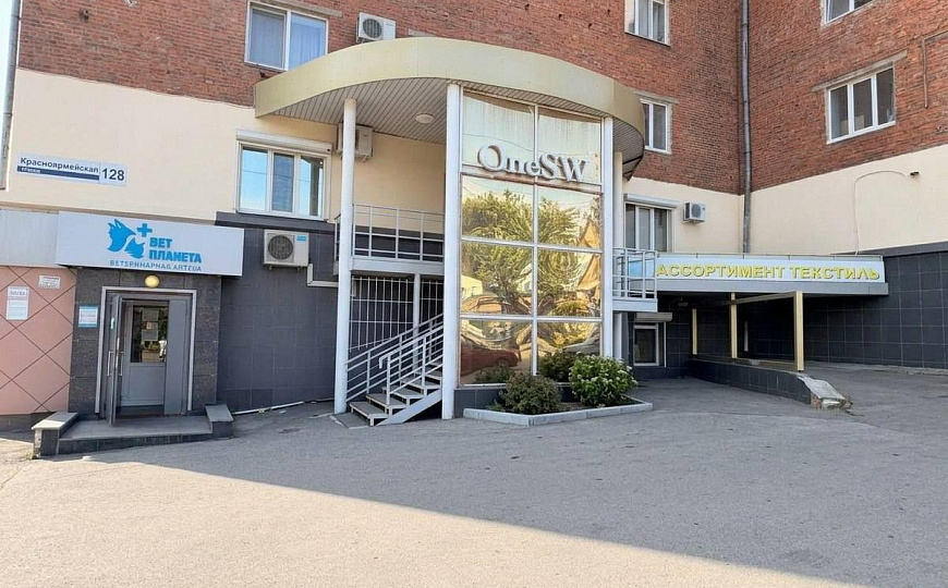 Сдам офис на высоком трафике 112 м2 фото