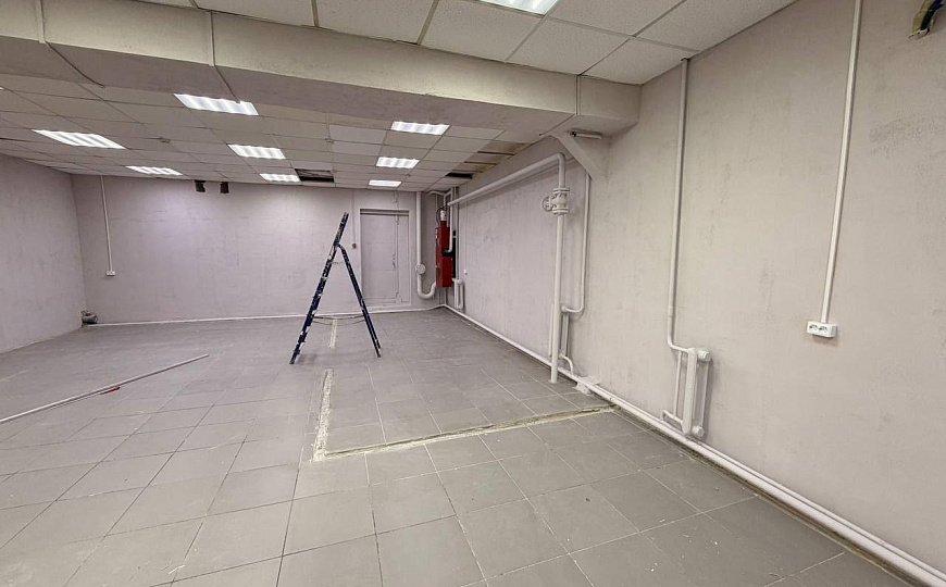 Сдам помещение на 1 линии 130м² фото