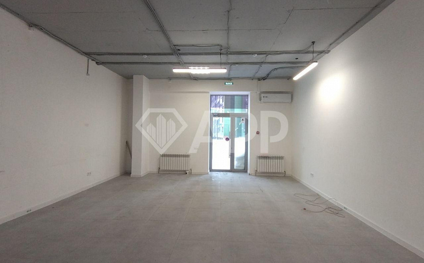 Помещение свободного назначения 68,3 м² с отдельным входом, мокрой точкой фото