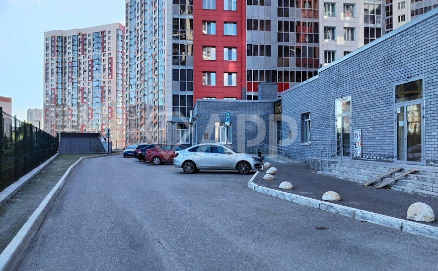 Помещение свободного назначения 68,3 м² с отдельным входом, мокрой точкой фото