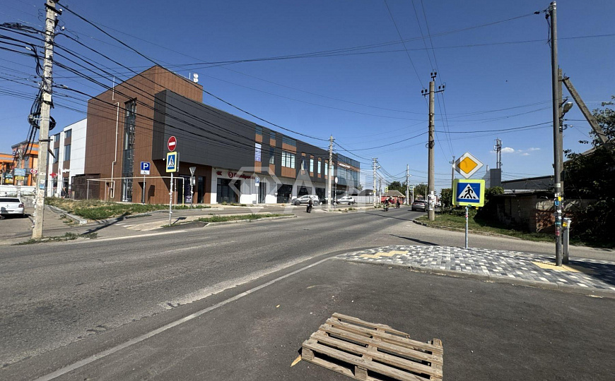 Сдам отдельно стоящее здание, 880 м² фото