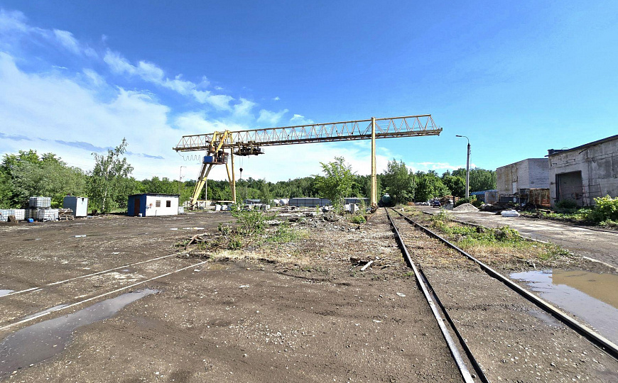 Площадка с козловым краном и ж/д, 3 000 м² фото