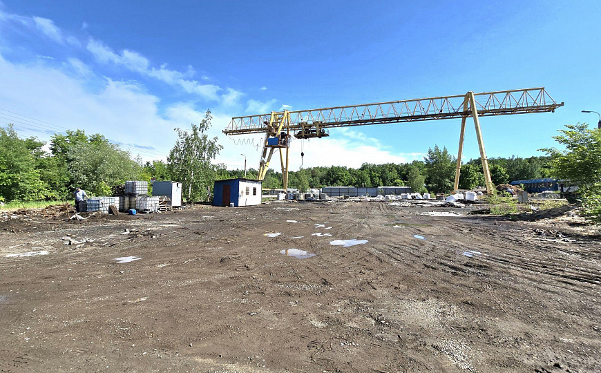 Площадка с козловым краном и ж/д, 3 000 м² фото