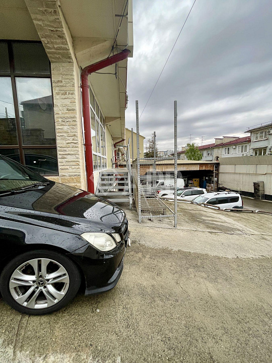 Сдам отдельно стоящее здание, 368 м² фото