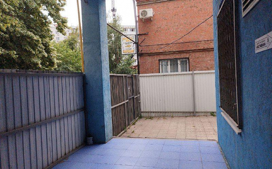 С арендаторами отдельно стоящее здание, 723 м² фото