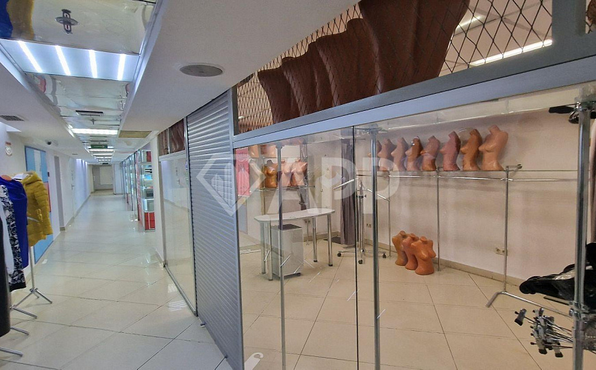 Высокий трафик, Площади в ТЦ "Голубой огонёк", 13-170 м2 фото