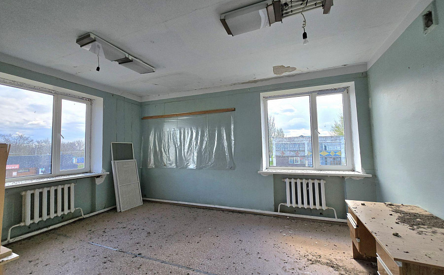 Отдельно стоящее здание и земельный участок, 1 462 м² фото