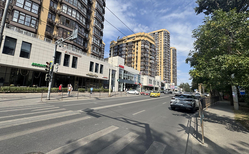 Сдам торговый центр, 94 м² фото