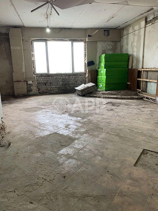 В аренду здание с участком фото