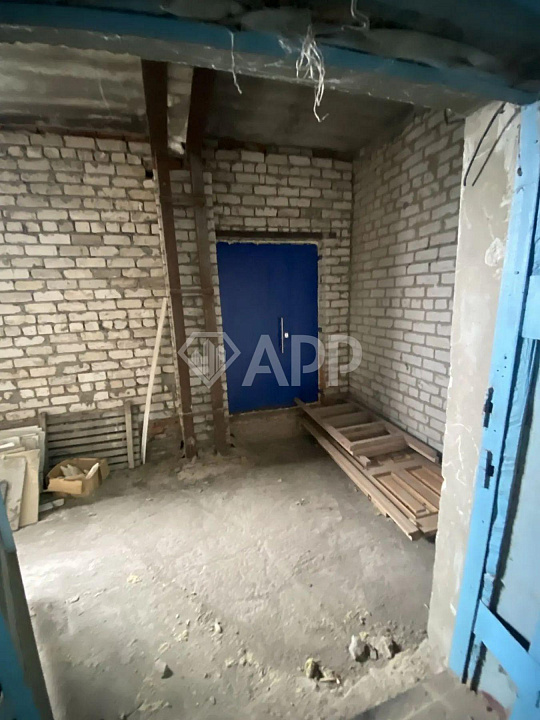 В аренду здание с участком фото